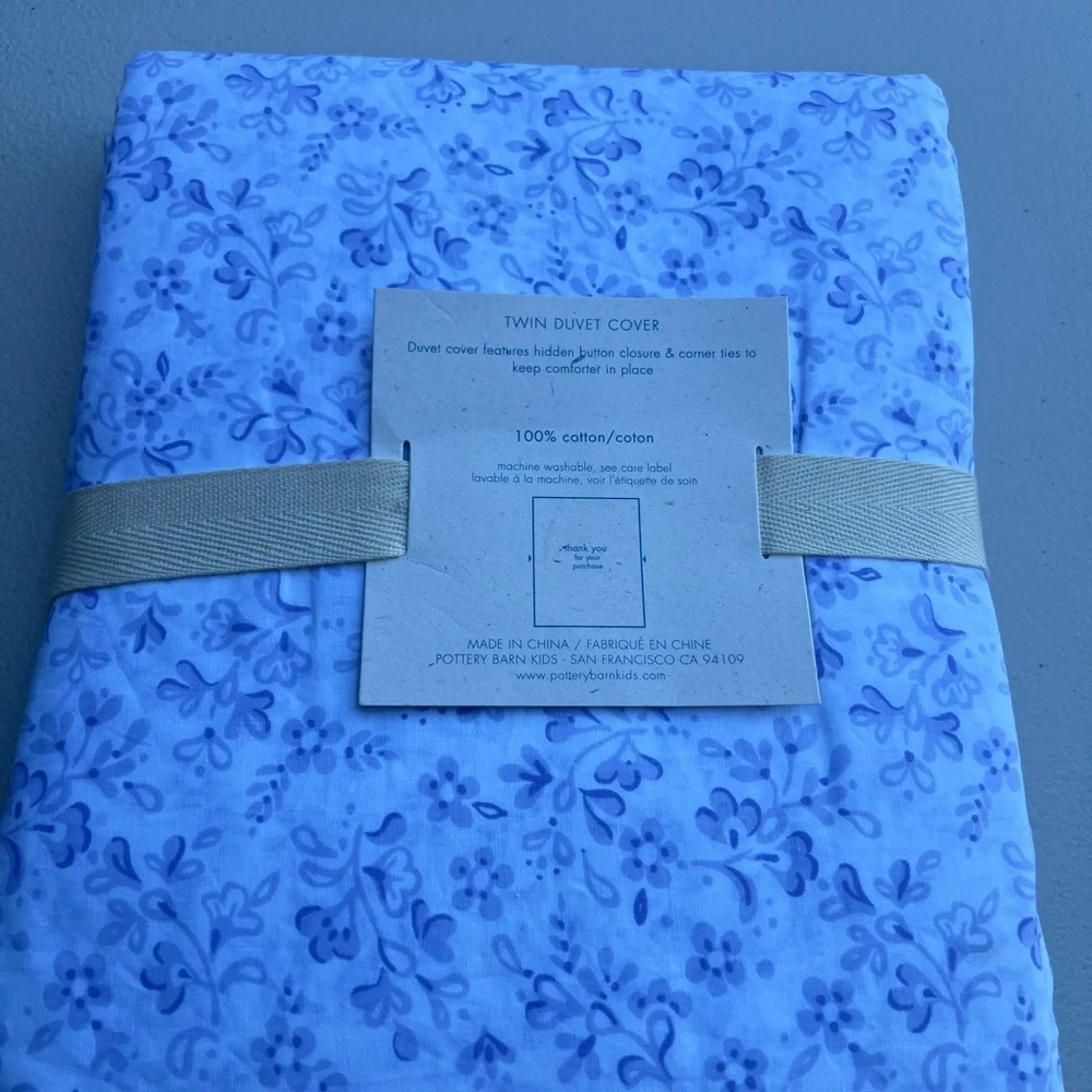 Pottery Barn Kids Andrea Duvet Cover - Blue and Purple
